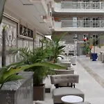 White Gold & Hotel