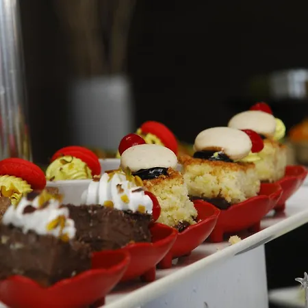 Hotel White Gold & 5*