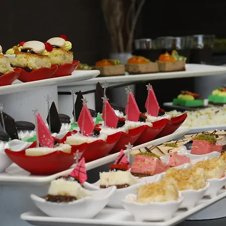 Ξενοδοχείο White Gold & 5*