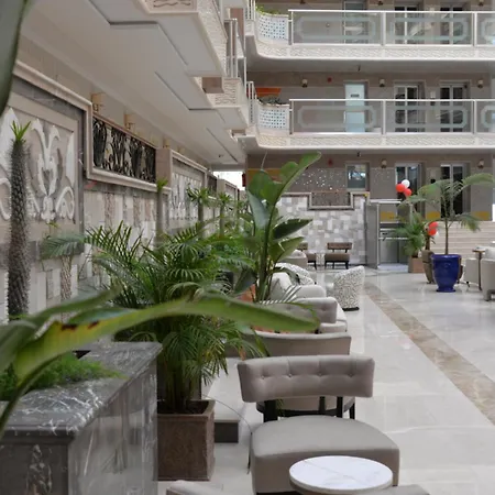 White Gold & ホテル