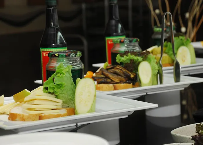 White Gold & ألانيا